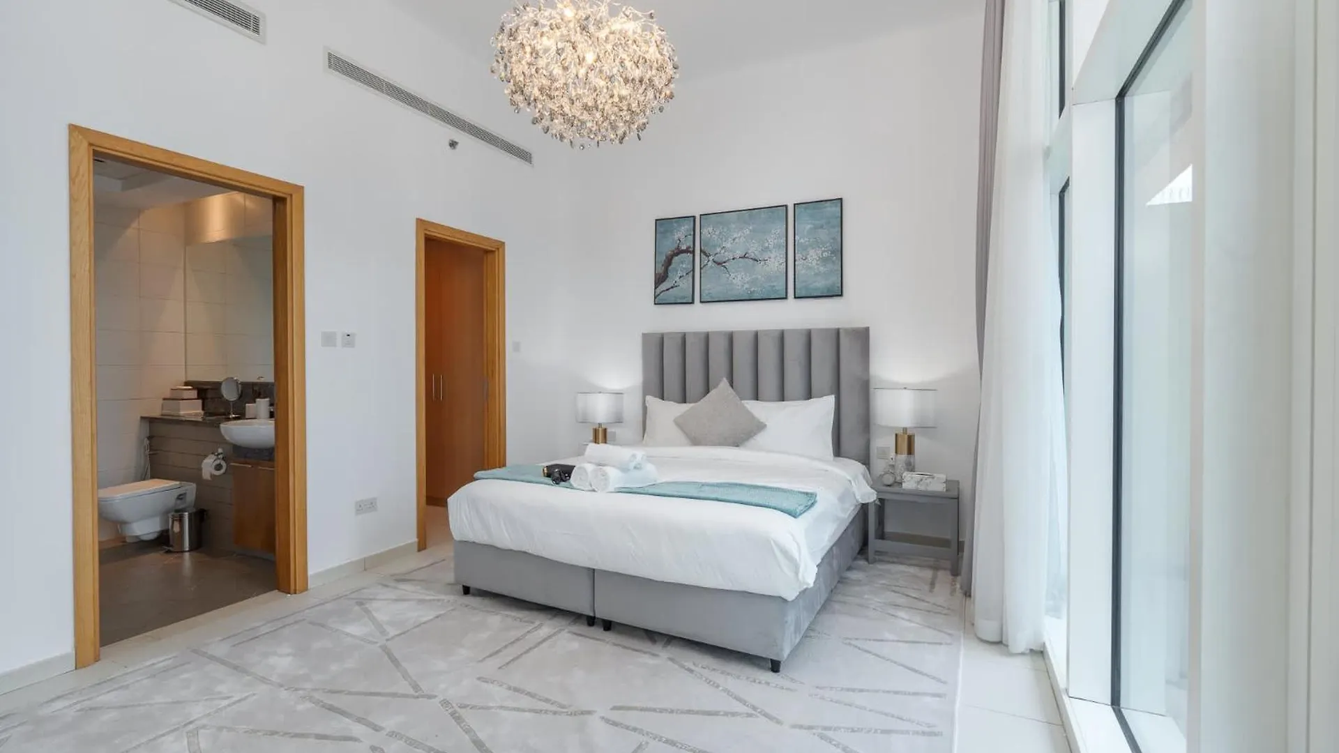 Dazzling Studio In Business Bay With Stunning Views Ντουμπάι