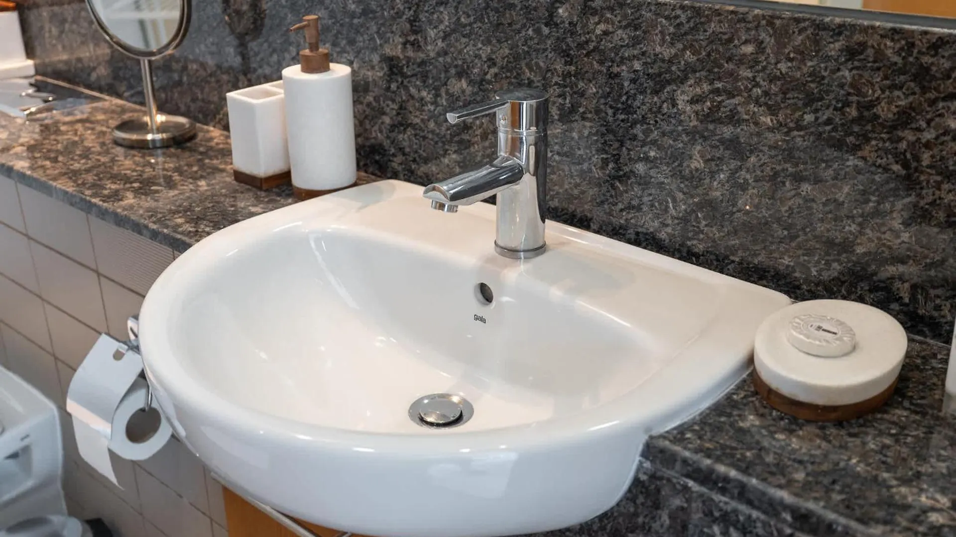 Dazzling Studio In Business Bay With Stunning Views Ντουμπάι Διαμέρισμα