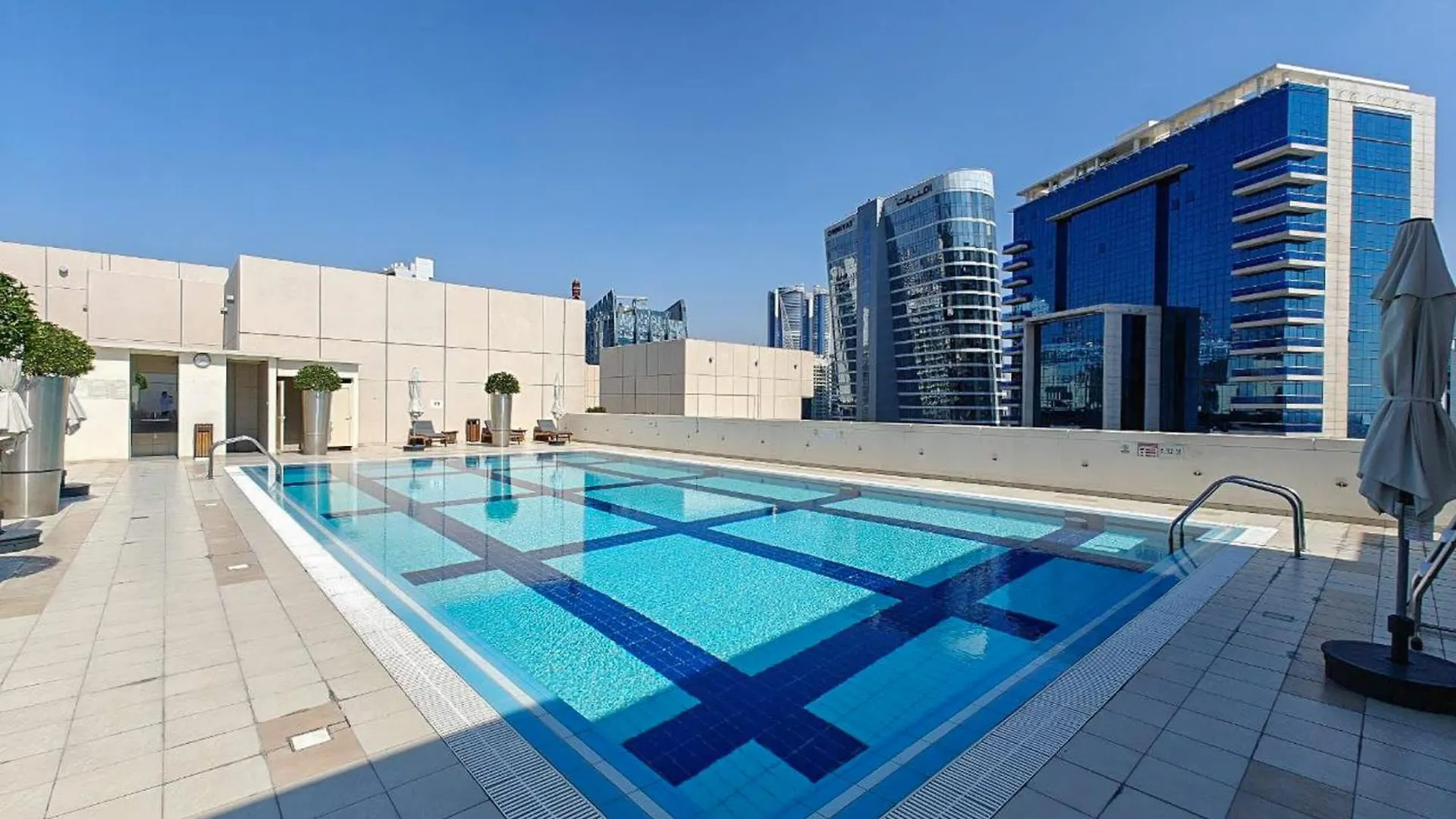 Dazzling Studio In Business Bay With Stunning Views Ντουμπάι
